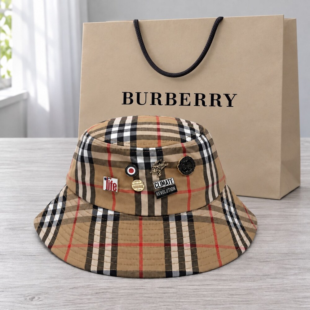 Burberry Vintage Check Badge Bucket Hat